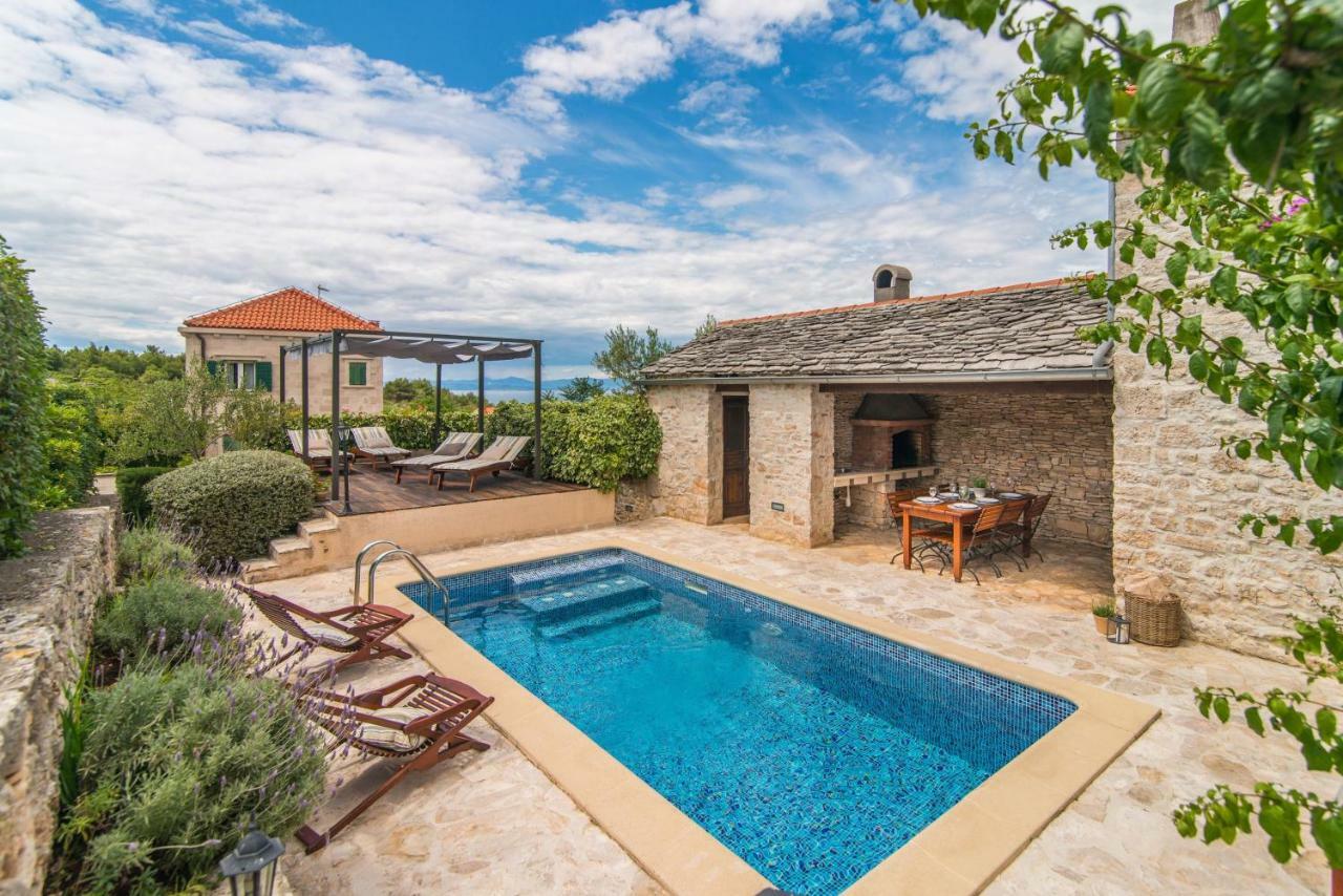Villa Maruka Supetar Exterior foto